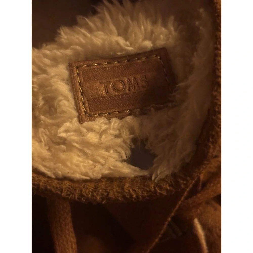 Tom's Alpine Suede Tan Boots With Cozy Fleece Lining Women's 11 Wide